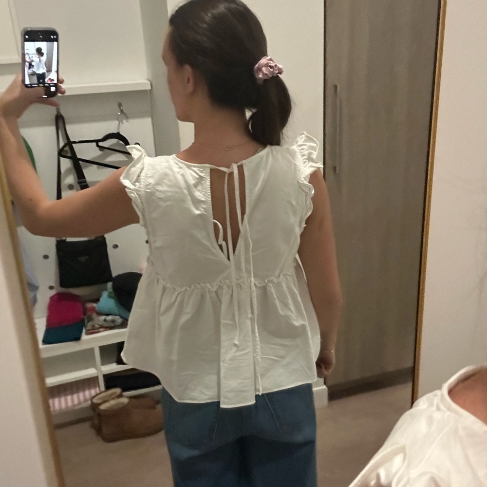 Zara White Ruffled Tank - Picture 3 of 6
